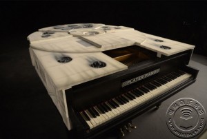 星战迷注意！独一无二的自制千年隼号钢琴在eBay上拍卖