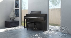 Roland（罗兰）推出HP700系列数码钢琴（视频）