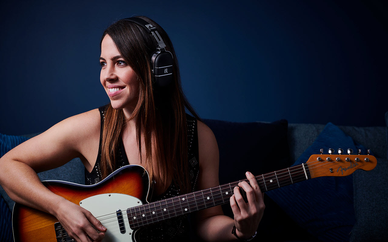 BOSS发布吉他手练习用无线蓝牙耳机Waza-Air，可模拟多种声场效果（视频）
